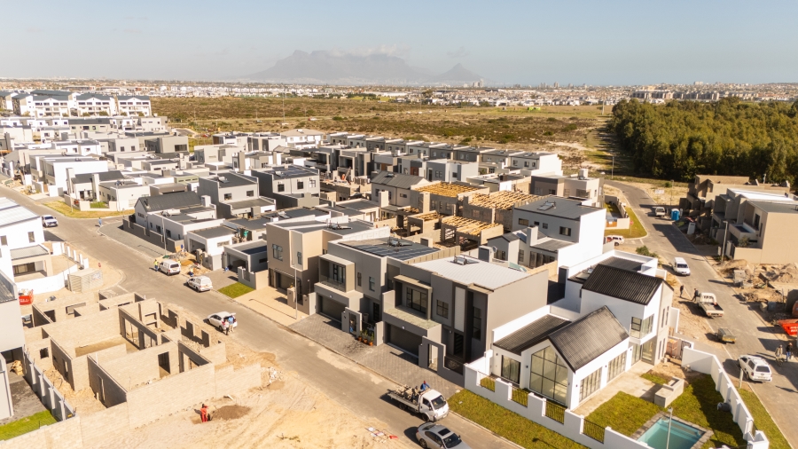 4 Bedroom Property for Sale in Sandown Western Cape